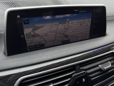 Used 2020 BMW 740i w/ M Sport Package image 27