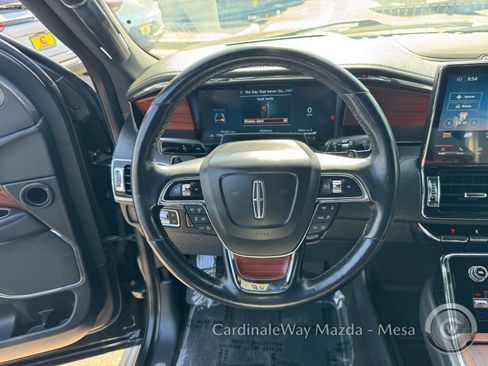 Used 2023 Lincoln Navigator Reserve AWD/4WD image 19