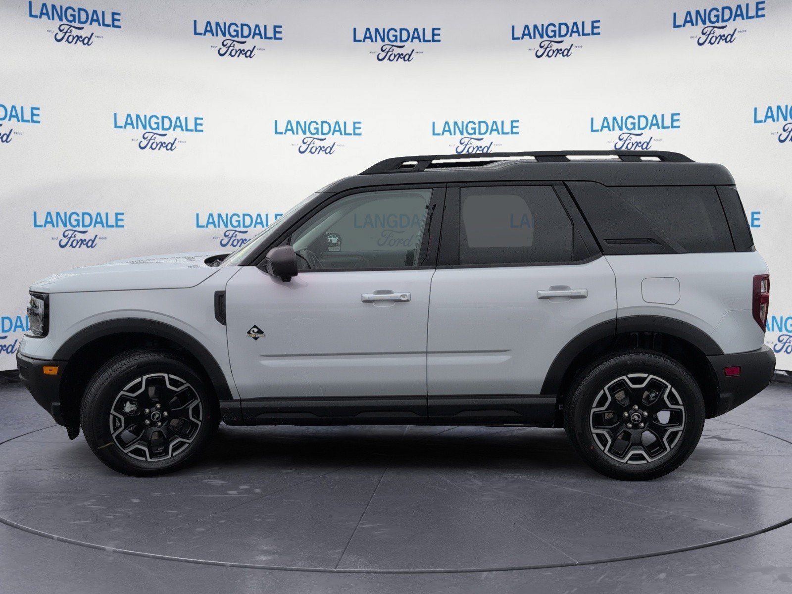 New 2026 Ford Bronco Sport Outer Banks w/ Outer Banks Tech Package+ AWD/4WD image 10