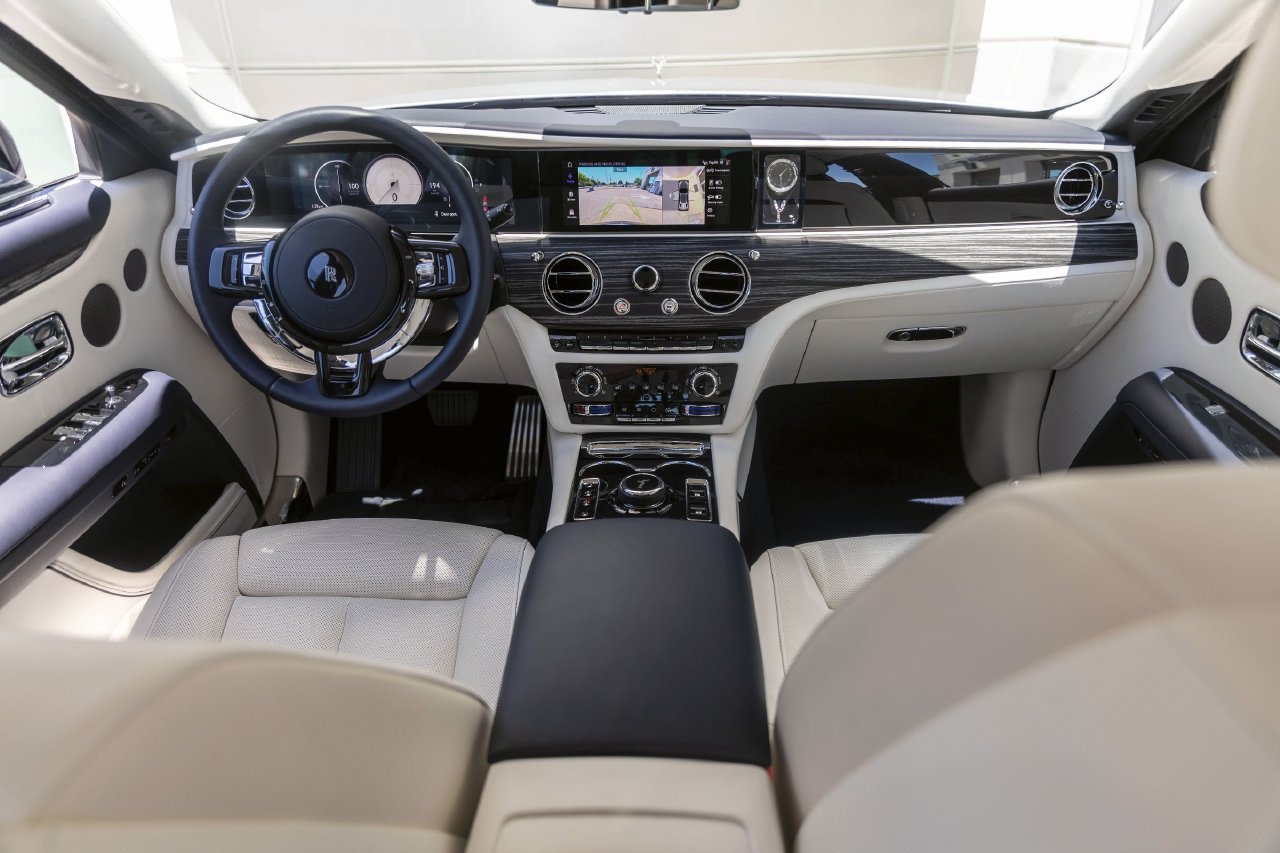 Certified 2025 Rolls-Royce Ghost AWD/4WD image 48