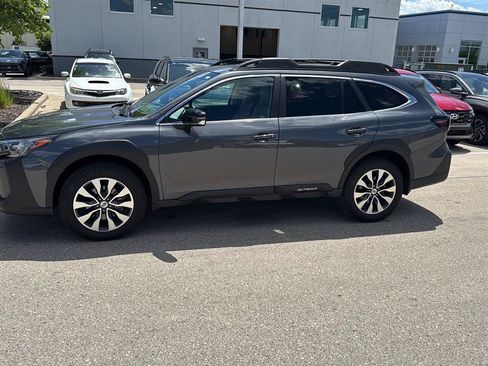 Used 2024 Subaru Outback Limited AWD/4WD image 19