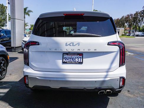 Certified 2024 Kia Telluride EX w/ EX Captain's Chair Package FWD image 6