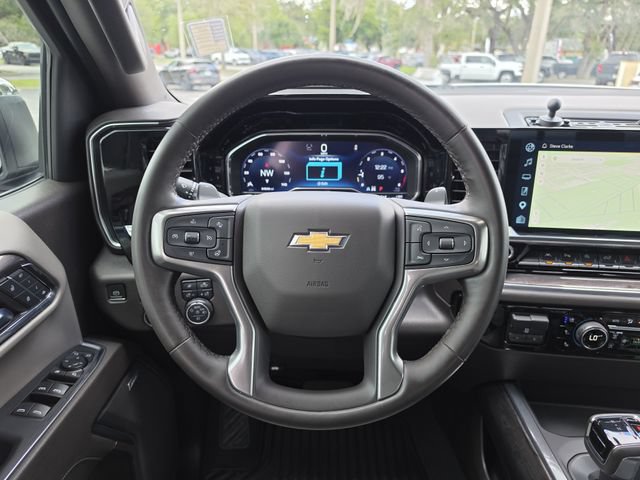 Used 2023 Chevrolet Silverado 1500 LTZ w/ Technology Package AWD/4WD image 18