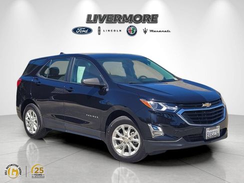 Used 2021 Chevrolet Equinox LS AWD/4WD image 1