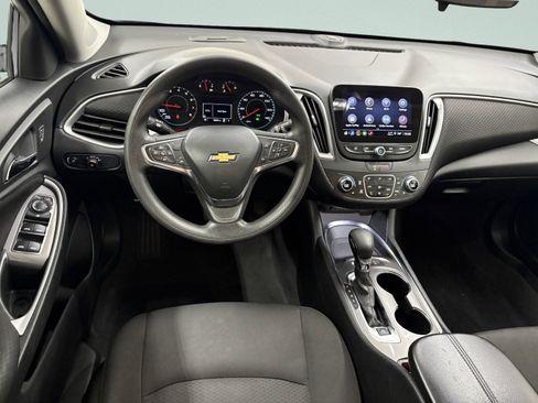Used 2025 Chevrolet Malibu LT FWD image 10
