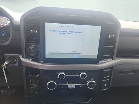 Used 2024 Ford F150 XLT AWD/4WD image 11