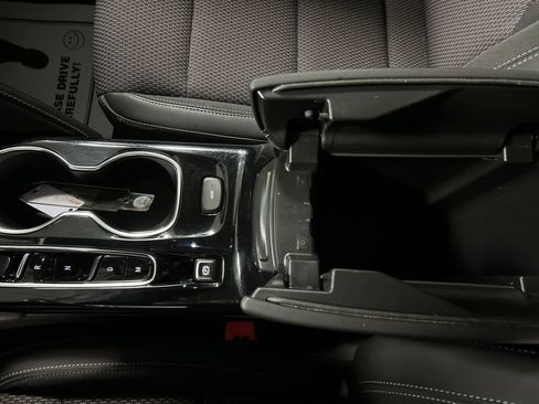 Used 2022 Buick Envision Preferred image 20