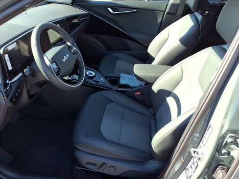 New 2025 Kia Niro Wind image 10