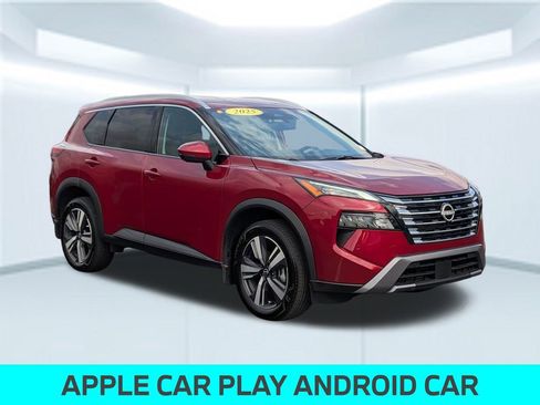 Used 2025 Nissan Rogue SL image 9