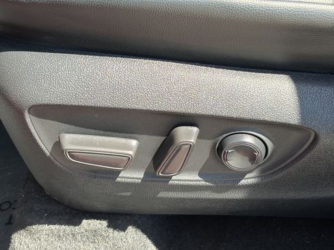 Certified 2024 Toyota Highlander XLE AWD/4WD image 29