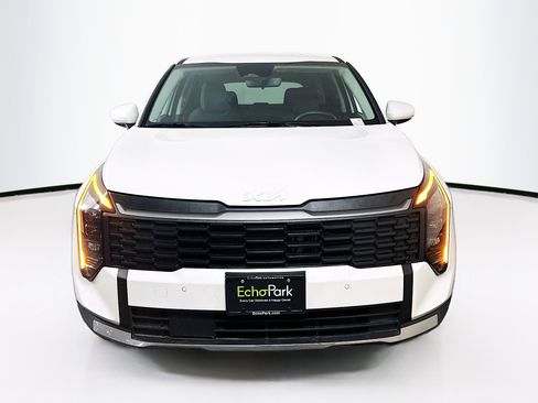 Used 2026 Kia Sportage LX image 2