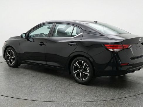 Used 2025 Nissan Sentra SV FWD image 6