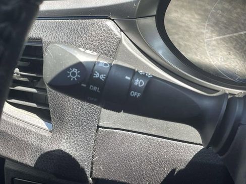 Used 2015 Toyota Corolla S image 17