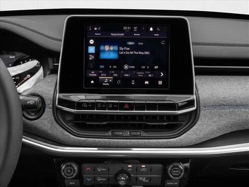 New 2026 Jeep Compass Latitude AWD/4WD image 11