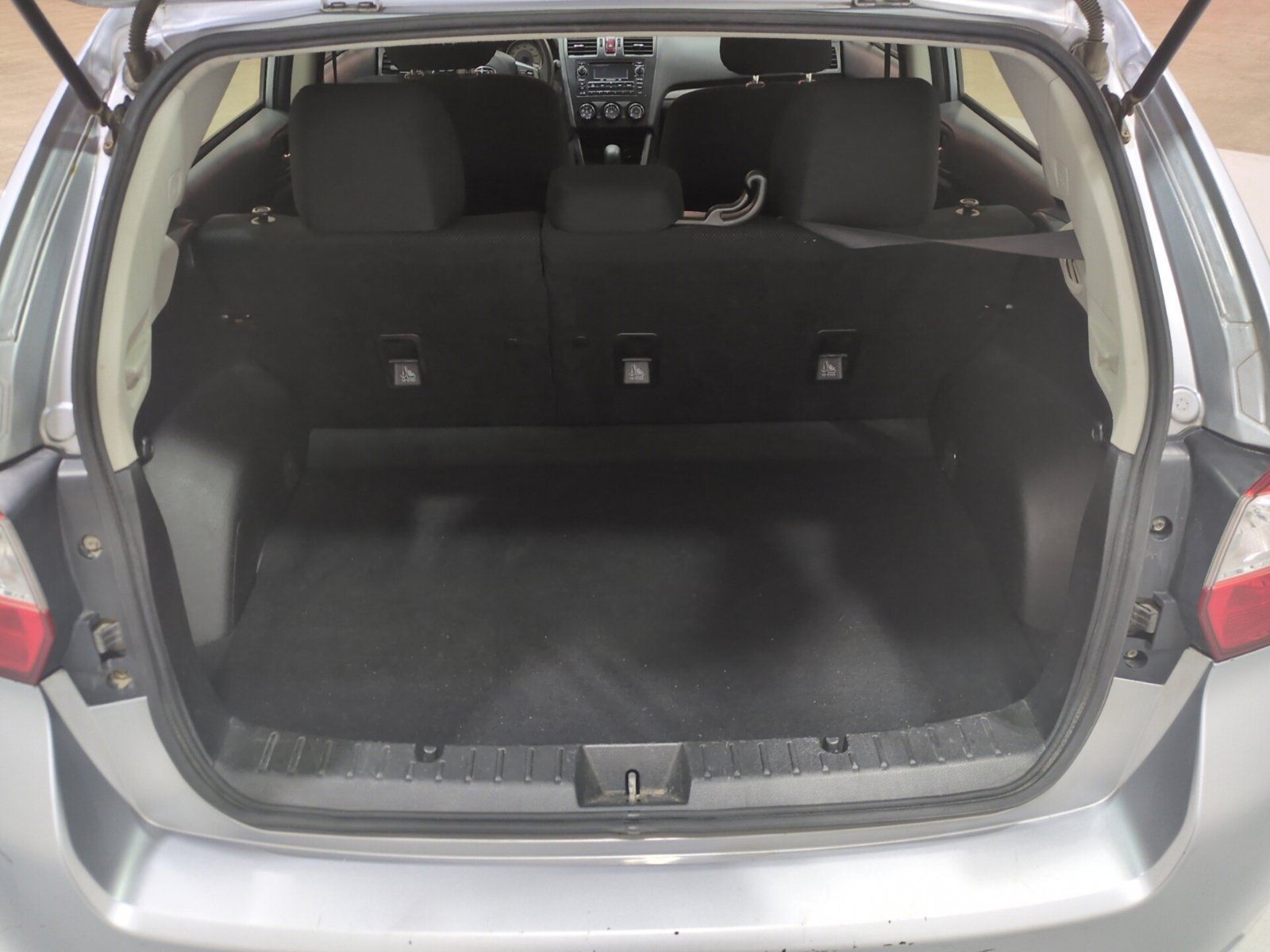 Used 2012 Subaru Impreza 2.0i Premium AWD/4WD image 13
