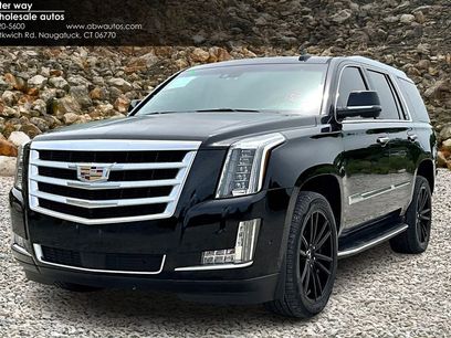 Used 2017 Cadillac Escalade Premium Luxury w/ LPO, Radiant Package