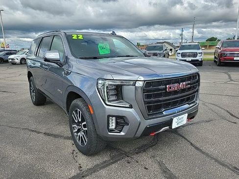 Used 2022 GMC Yukon AT4 w/ AT4 Premium Package AWD/4WD image 3