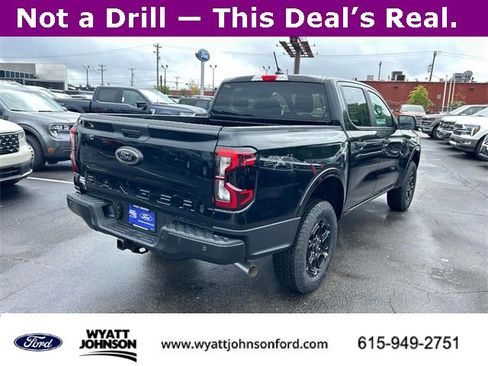 New 2025 Ford Ranger XLT w/ Black Appearance Package image 3