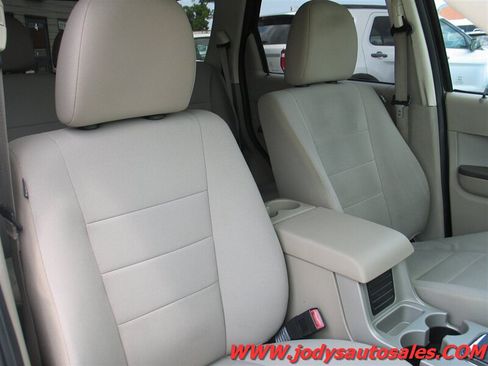 Used 2012 Ford Escape XLT AWD/4WD image 23