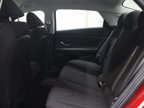 Used 2023 Hyundai Elantra SEL image 14