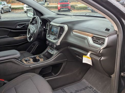 Certified 2023 GMC Acadia SLE w/ Driver Convenience Package image 21