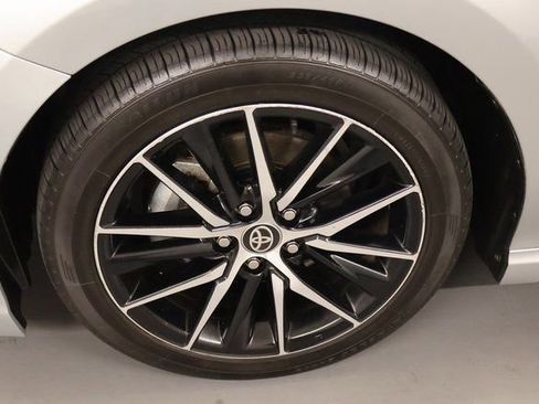 Used 2024 Toyota Camry SE w/ Cold Weather Package AWD/4WD image 7