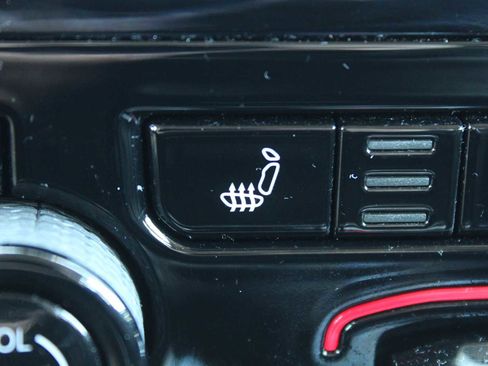 Used 2022 Jeep Grand Cherokee L Limited image 21