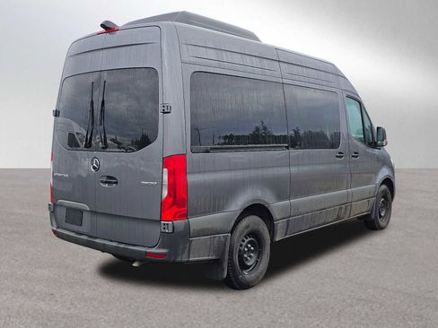 Used 2025 Mercedes-Benz Sprinter 2500 image 3
