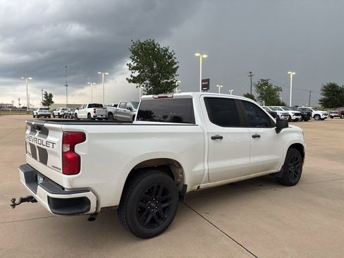 Used 2022 Chevrolet Silverado 1500 Custom RWD image 4