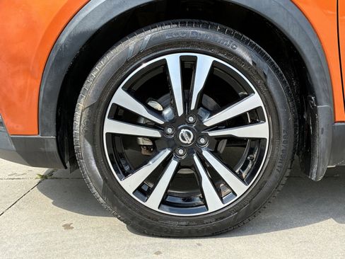 Used 2020 Nissan Kicks SR image 6