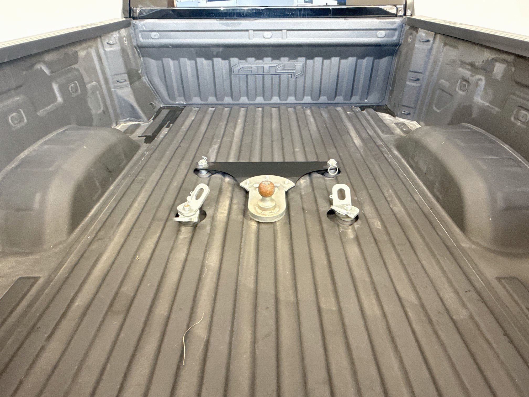 Used 2024 GMC Sierra 2500 AT4 w/ AT4 Premium Plus Package AWD/4WD image 28