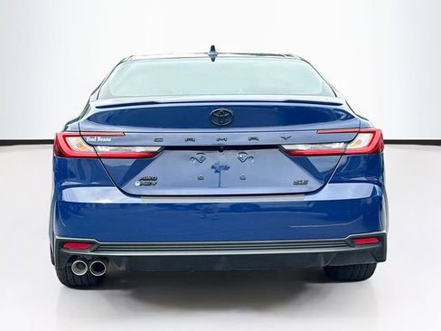 Used 2025 Toyota Camry SE w/ Convenience Package AWD/4WD image 9
