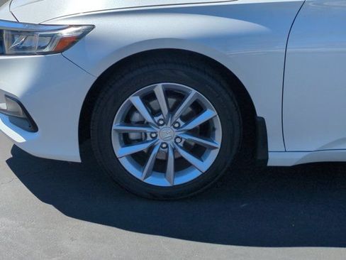 Used 2021 Honda Accord LX image 9