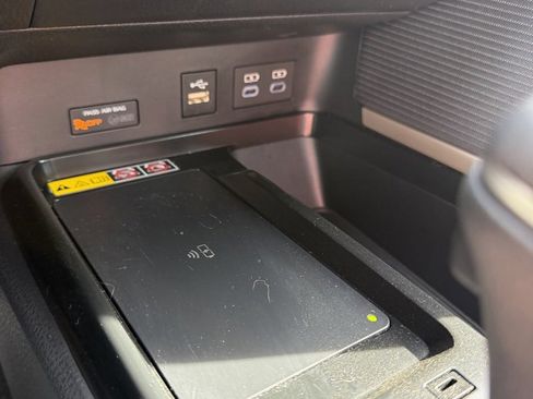 Certified 2025 Toyota Camry SE image 18