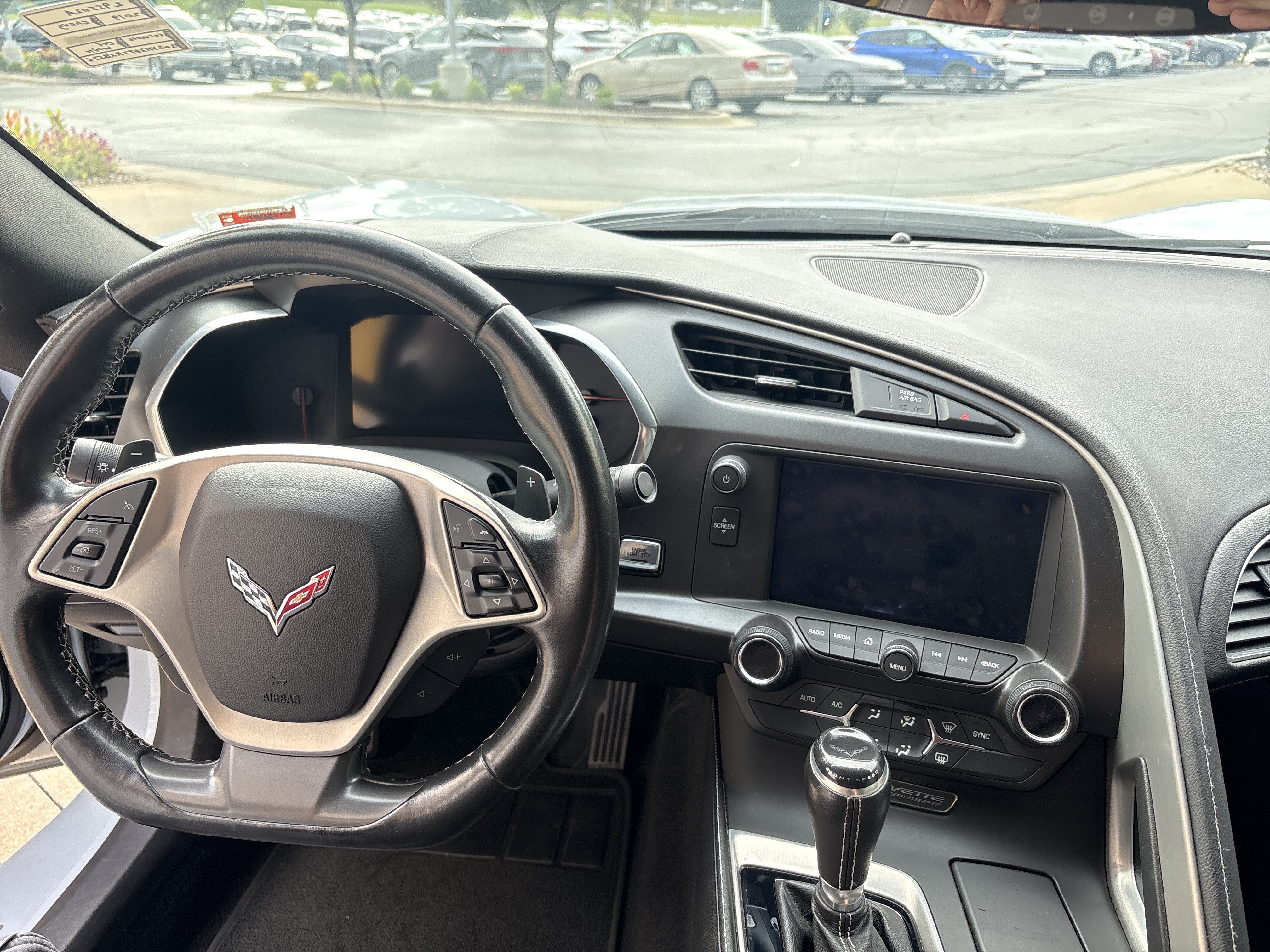 Used 2019 Chevrolet Corvette Stingray Coupe w/ Carbon Flash Badge Package RWD image 28