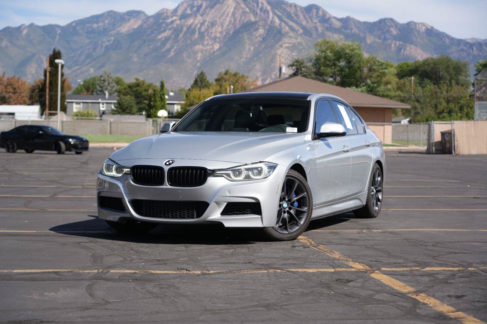 Used 2017 BMW 340i xDrive Sedan AWD/4WD image 1