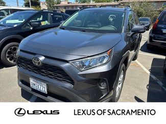 Used 2019 Toyota RAV4 XLE w/ Convenience Package AWD/4WD video 1