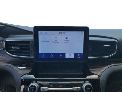 Used 2023 Ford Explorer Limited w/ Equipment Group 301A AWD/4WD image 23