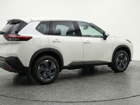 Used 2025 Nissan Rogue SV AWD/4WD image 9