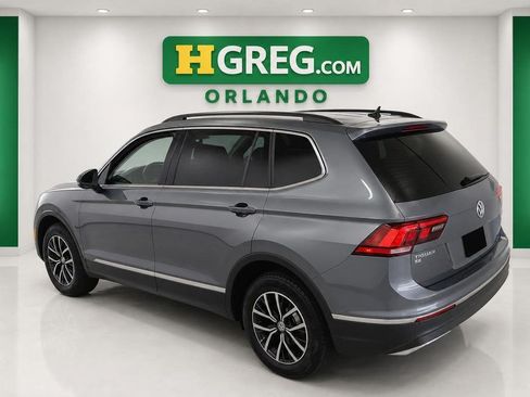 Used 2020 Volkswagen Tiguan SE w/ Panoramic Sunroof Package AWD/4WD image 2