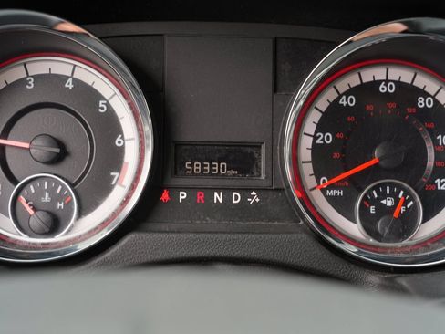 Used 2018 Dodge Grand Caravan SE w/ UConnect Hands-Free Group FWD image 26