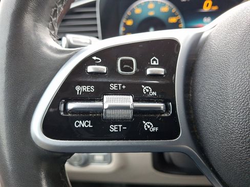 Used 2020 Mercedes-Benz GLE 350 4MATIC image 23