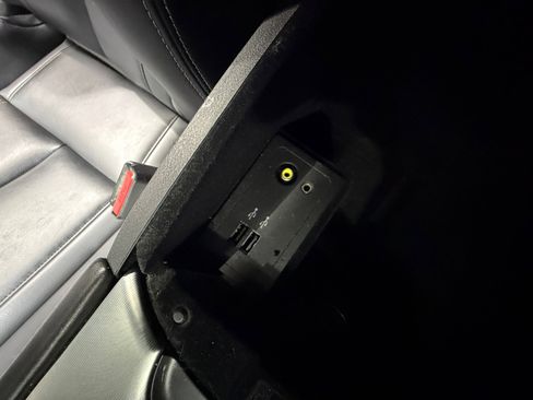 Used 2018 INFINITI Q60 3.0t Luxe image 31