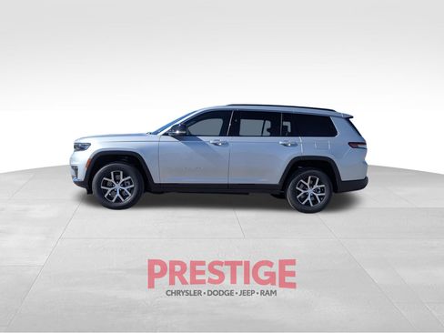 New 2025 Jeep Grand Cherokee L Limited w/ Trailer Tow Package AWD/4WD image 10