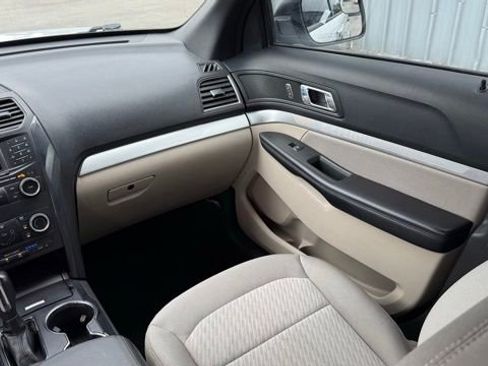 Used 2018 Ford Explorer 4WD image 28