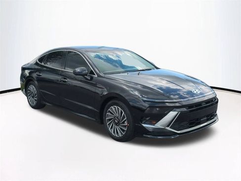 New 2026 Hyundai Sonata Limited FWD image 2
