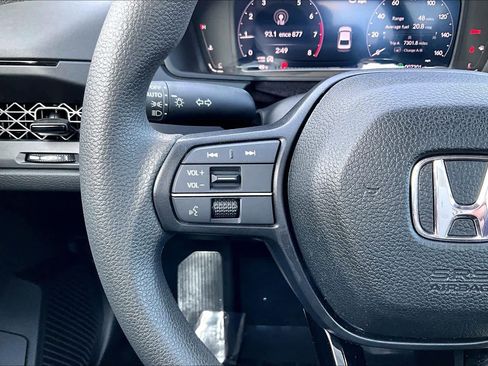 Used 2025 Honda Accord LX image 24