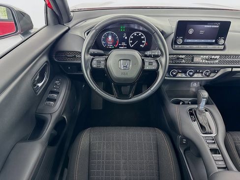 Used 2025 Honda HR-V Sport image 27
