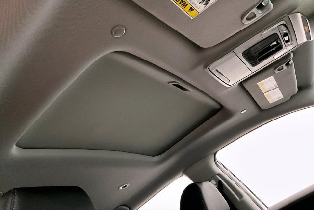 Used 2025 Acura ADX FWD image 20