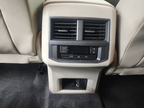 Used 2019 Volkswagen Atlas SE w/ Towing Package AWD/4WD image 25